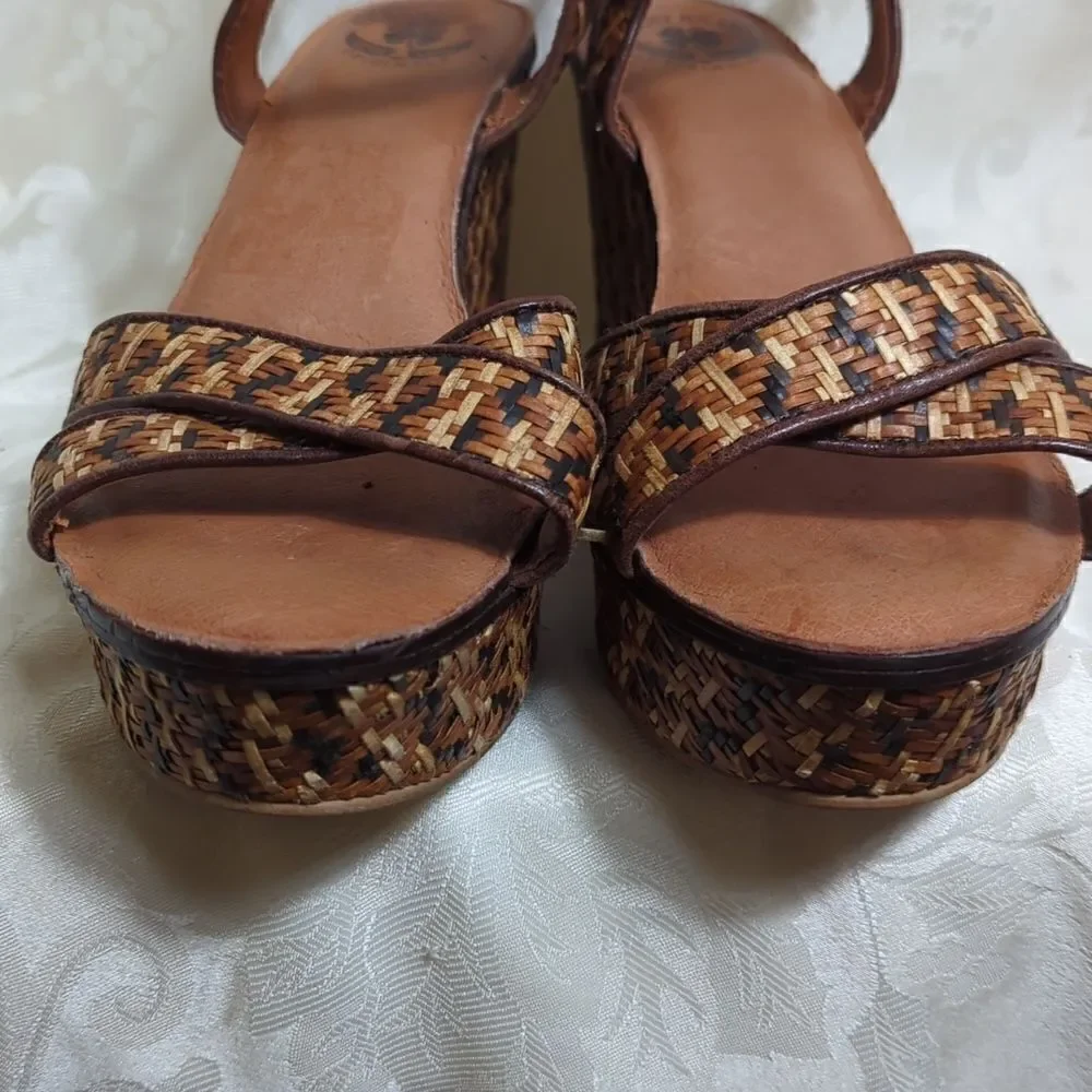 Lucky Brand Brown and Tan Raffia Wicker Wedges Sandals